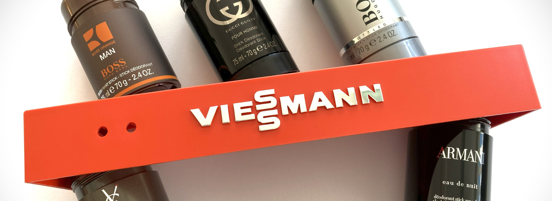 Heißprägen bei der MMH Kunststofftechnik GmbH Heisspraegen-bei-der-MMH-Kunststofftechnik-GmbH